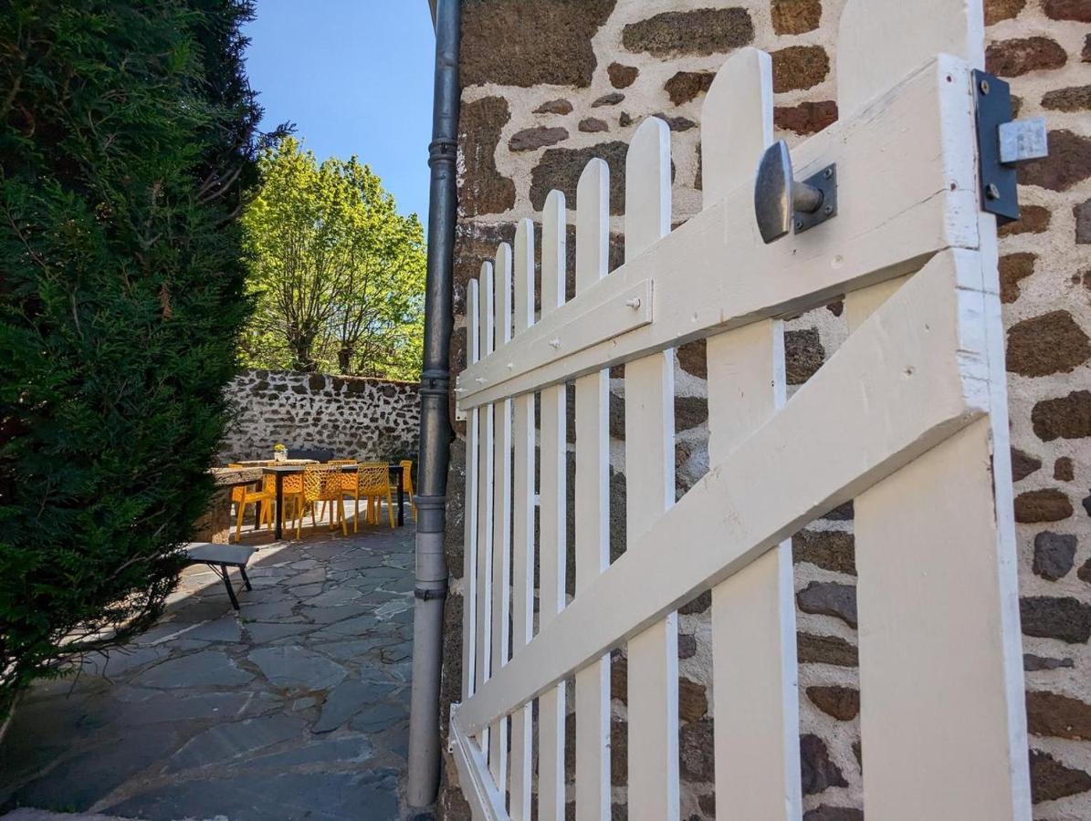 Maison Du Soleil Chez Isa Polignac  외부 사진